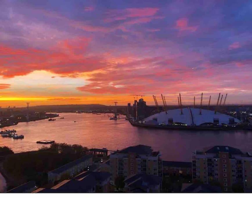 London Skylineviews 2 Bed 2 Bath Flat Near Canary Wharf, O2 & Excel מראה חיצוני תמונה